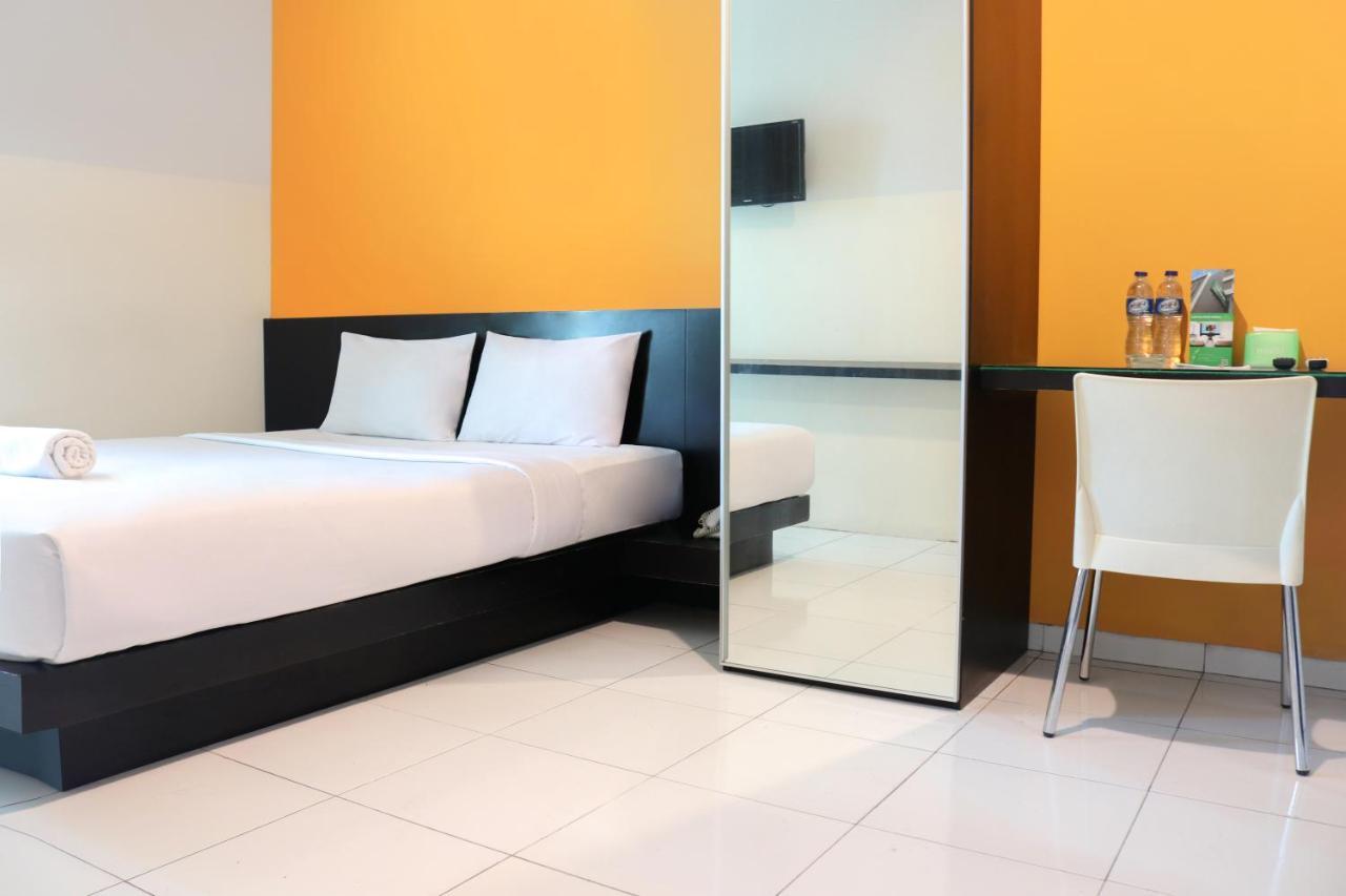 Legreen Suite Ratulangi Ambon Exterior foto